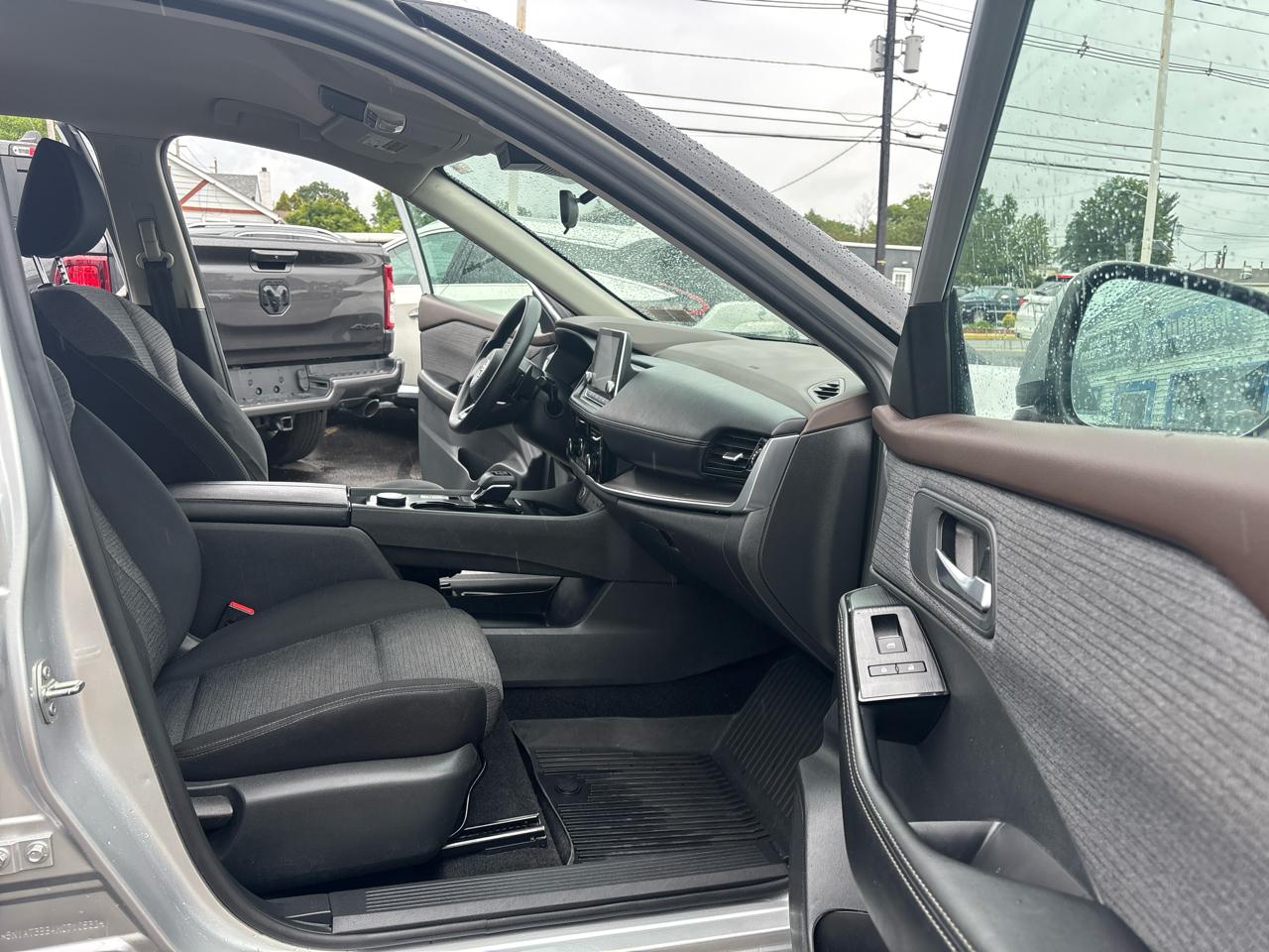 Nissan Rogue AWD SV 2021