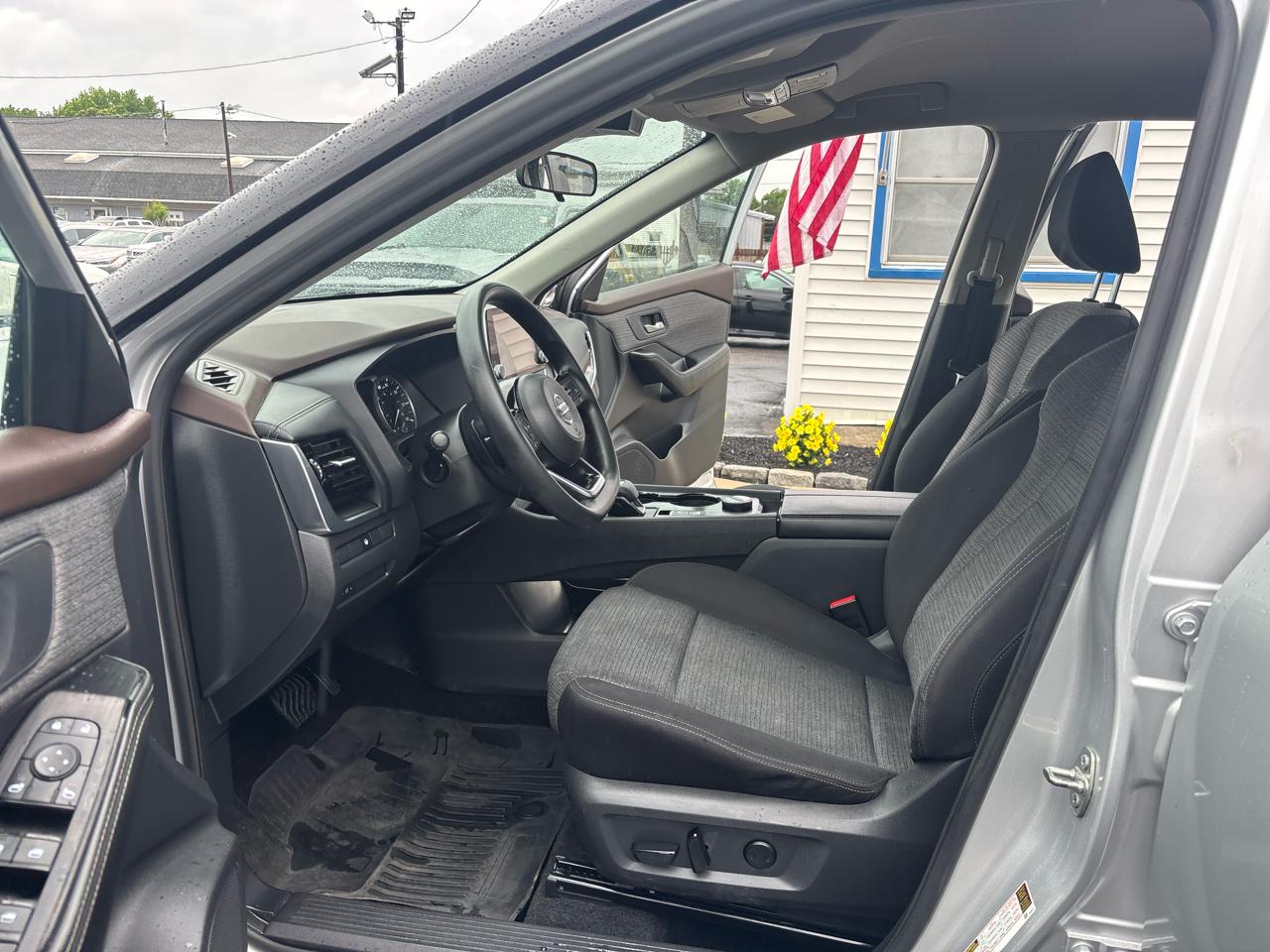 Nissan Rogue AWD SV 2021