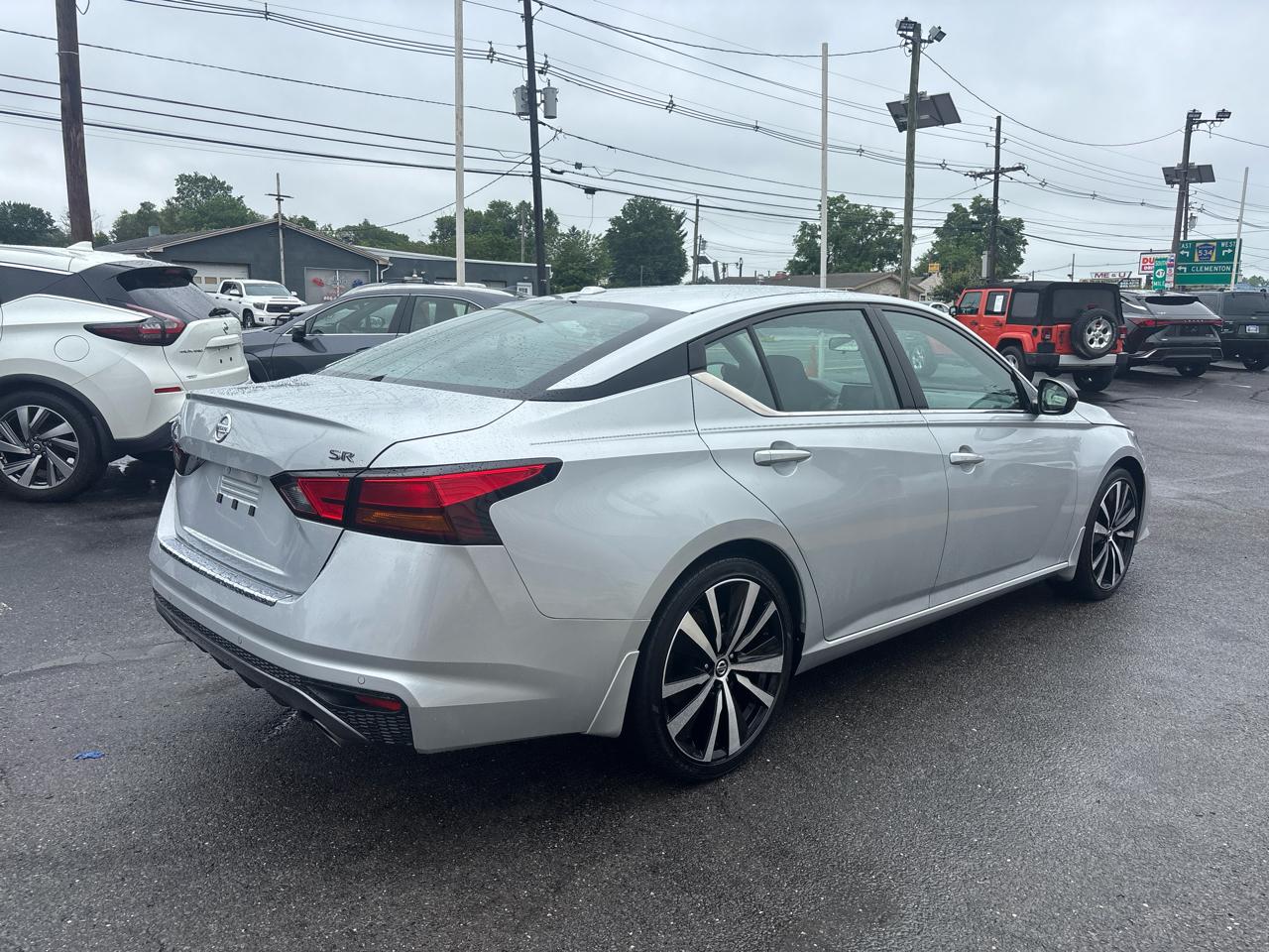 Nissan Altima 2.5 SR Sedan 2022