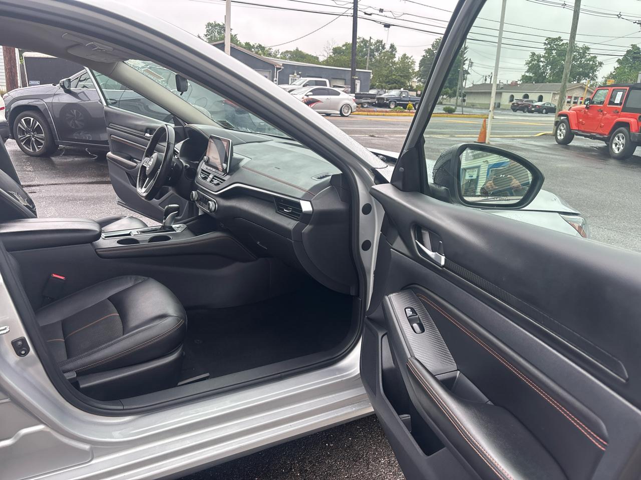Nissan Altima 2.5 SR Sedan 2022