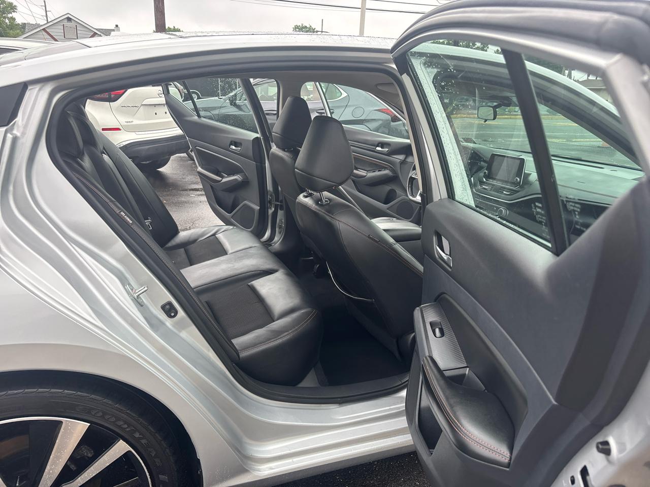 Nissan Altima 2.5 SR Sedan 2022