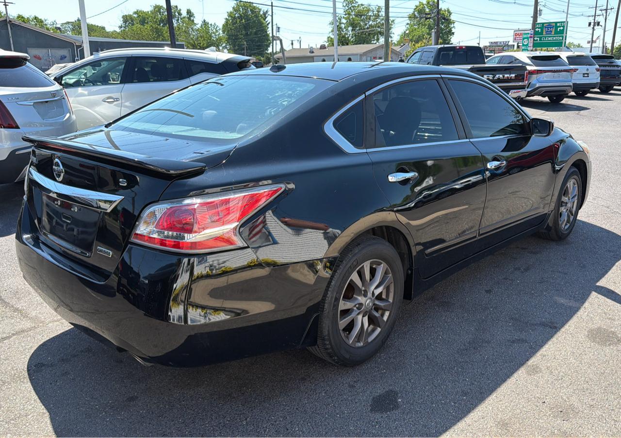 Nissan Altima 4dr Sdn I4 2.5 S 2015
