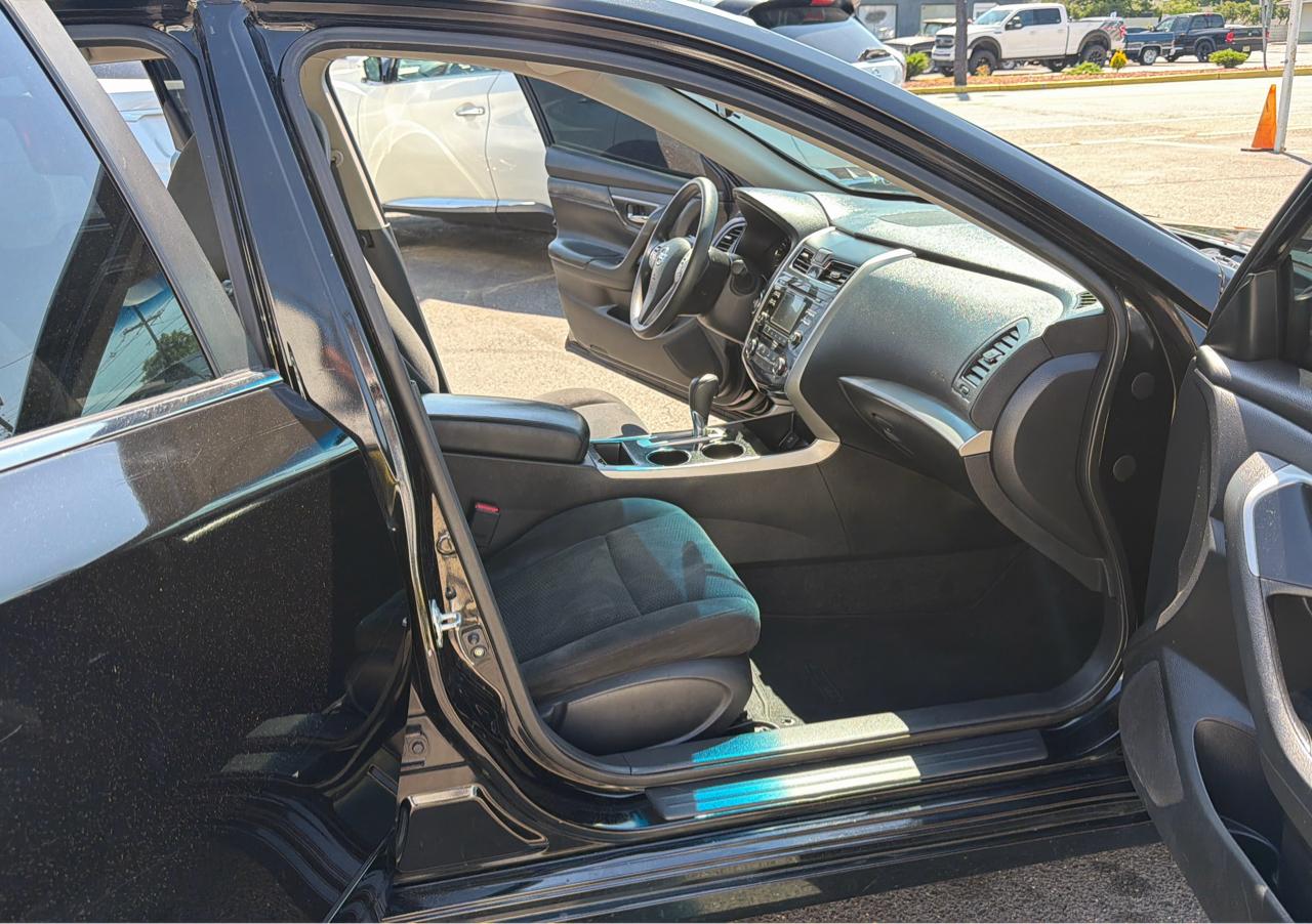 Nissan Altima 4dr Sdn I4 2.5 S 2015