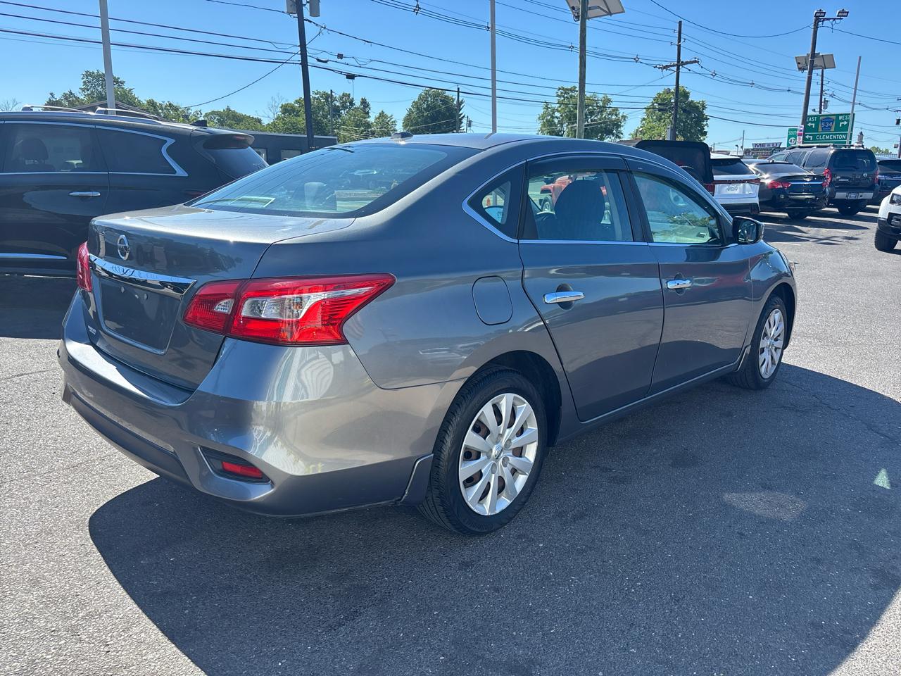 Nissan Sentra SV CVT 2017