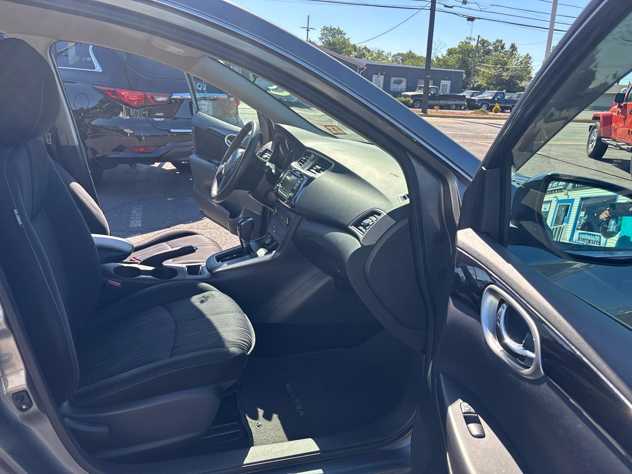 Nissan Sentra SV CVT 2017