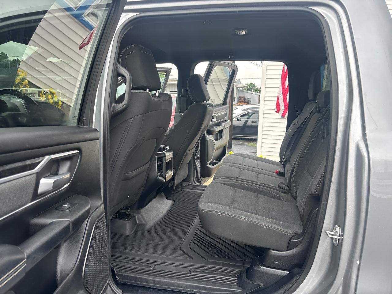 RAM 1500 Big Horn/Lone Star 4x4 Crew Cab 5'7" Box 2019