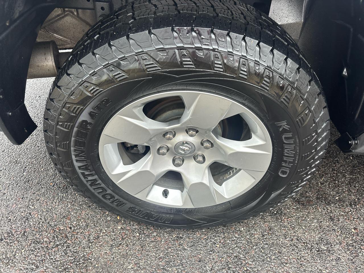 RAM 1500 Big Horn/Lone Star 4x4 Crew Cab 5'7" Box 2019