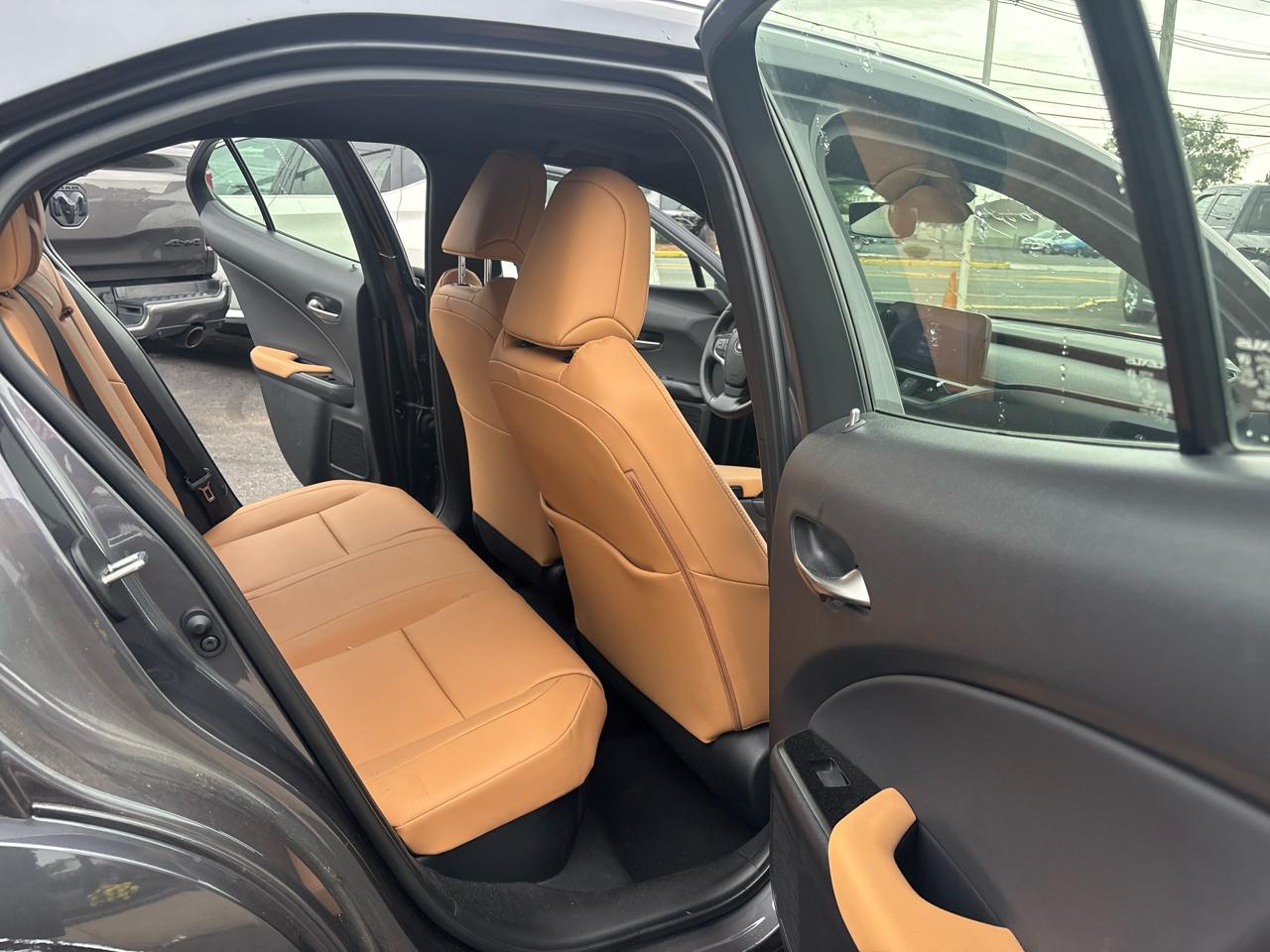 Lexus UX UX 250h Premium AWD 2023