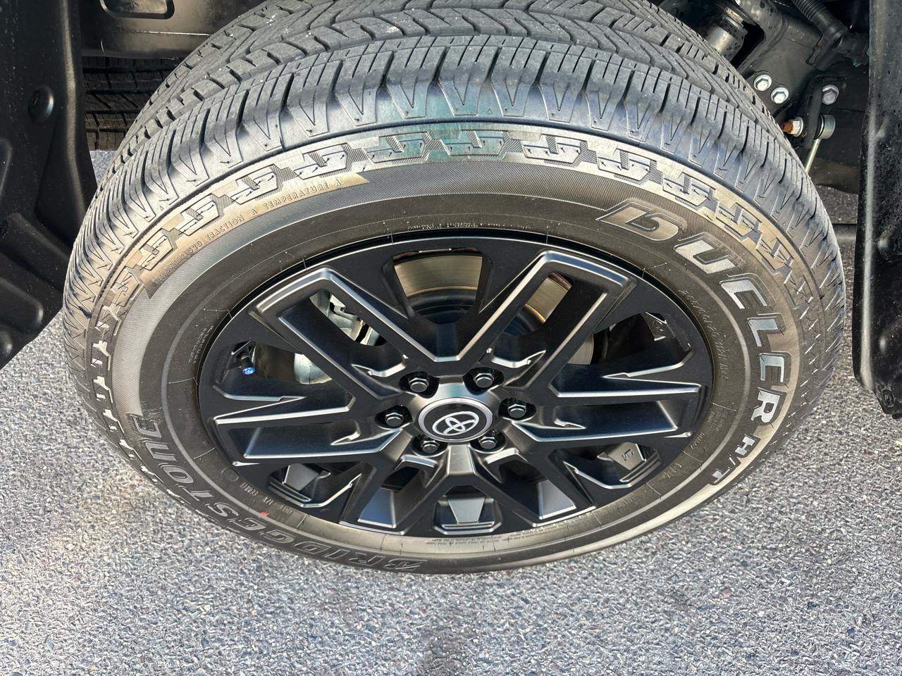 Toyota Tundra 4WD 1794 Edition Hybrid CrewMax 5.5' Bed (Natl) 2026