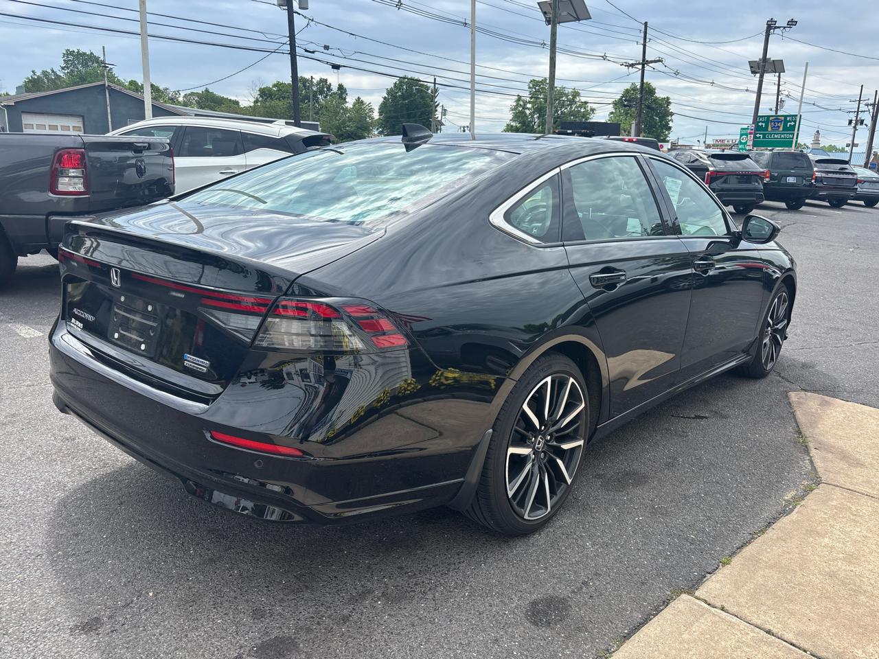Honda Accord Hybrid Touring Sedan 2023