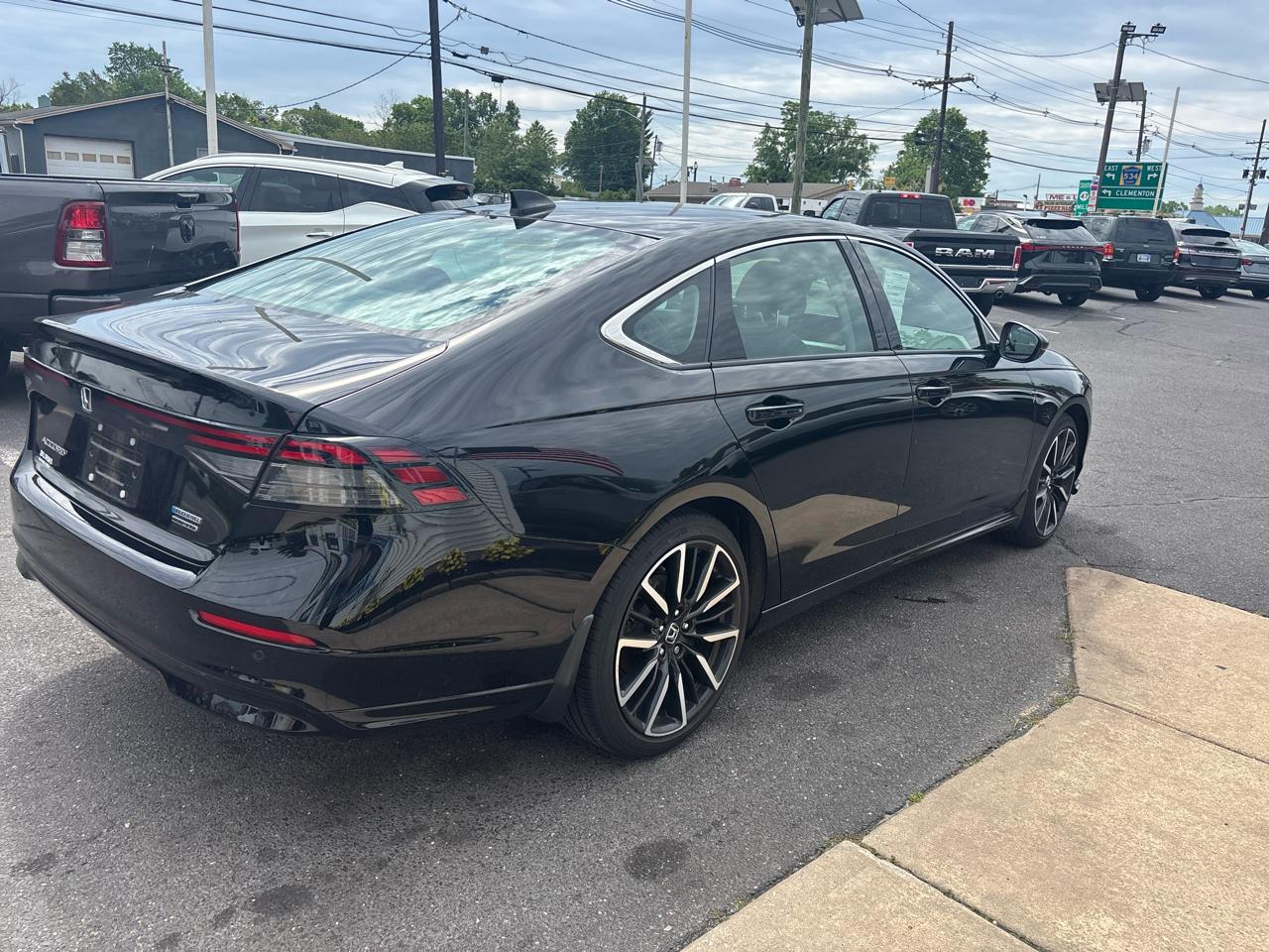 Honda Accord Hybrid Touring Sedan 2023