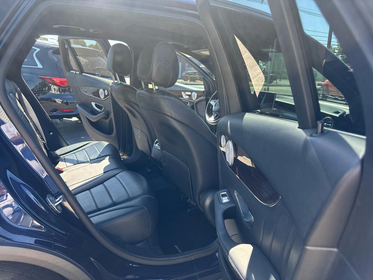 Mercedes-Benz GLC GLC 300 4MATIC SUV 2018