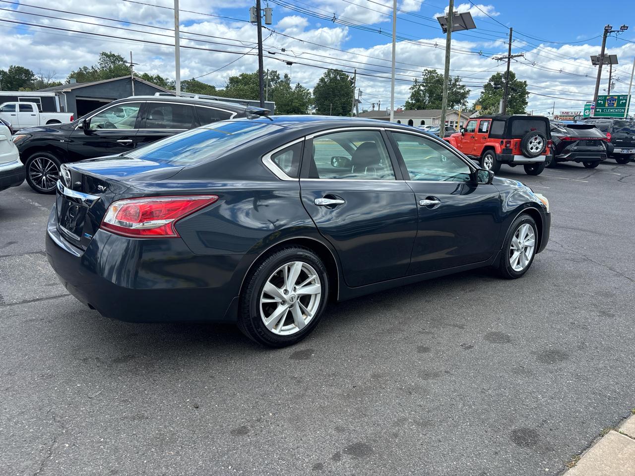 Nissan Altima 4dr Sdn I4 2.5 SV 2013