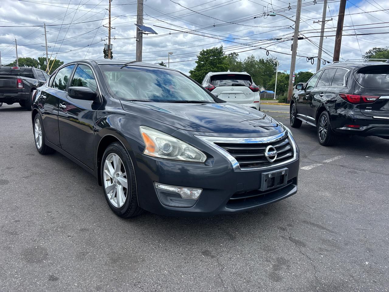 Nissan Altima 4dr Sdn I4 2.5 SV 2013