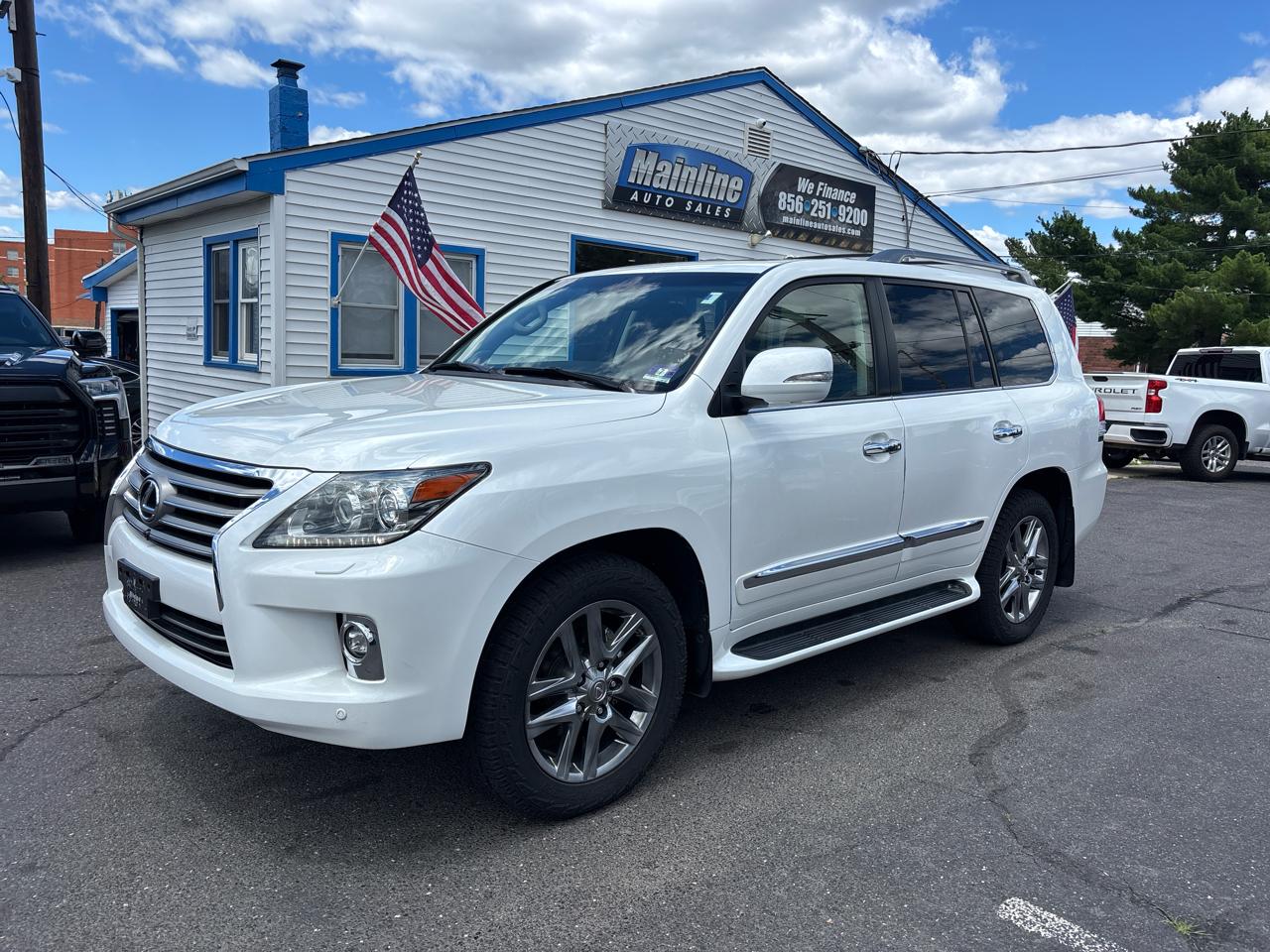 Lexus LX 570 4WD 4dr 2015