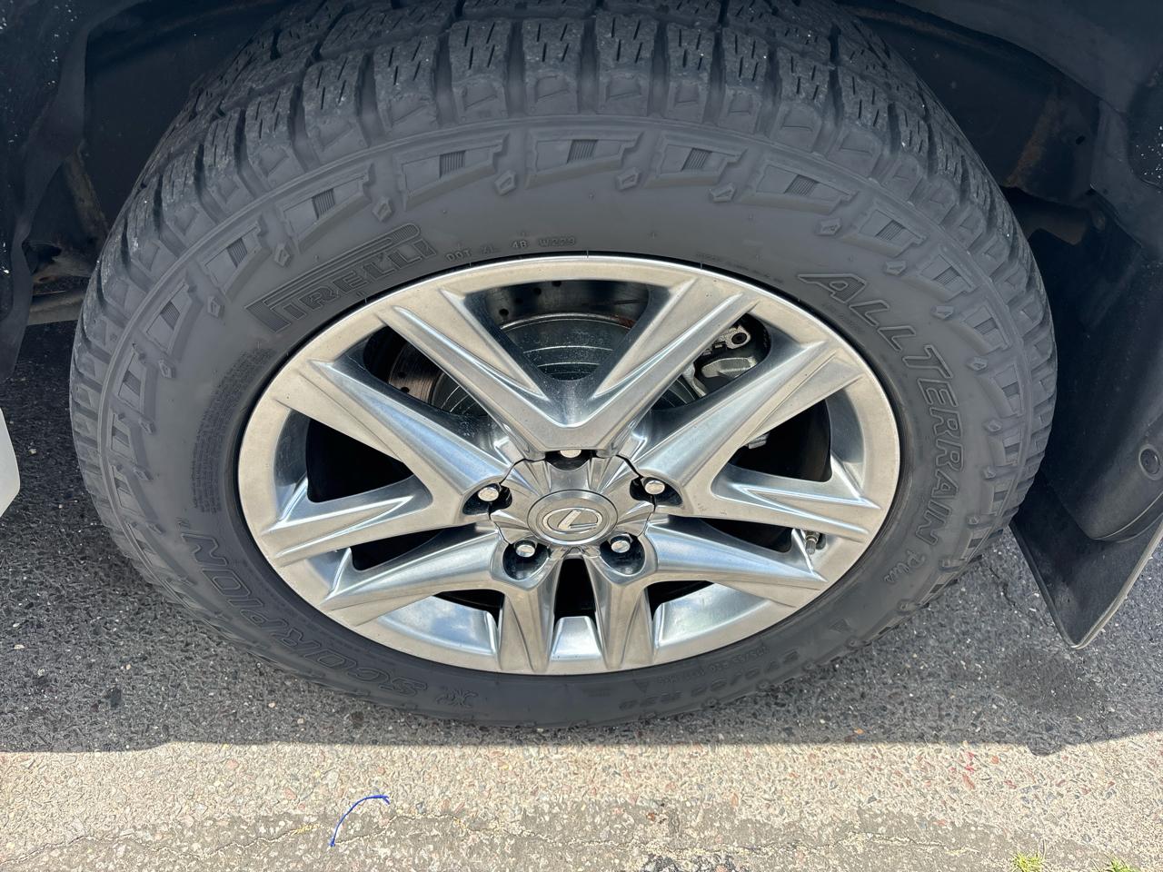 Lexus LX 570 4WD 4dr 2015