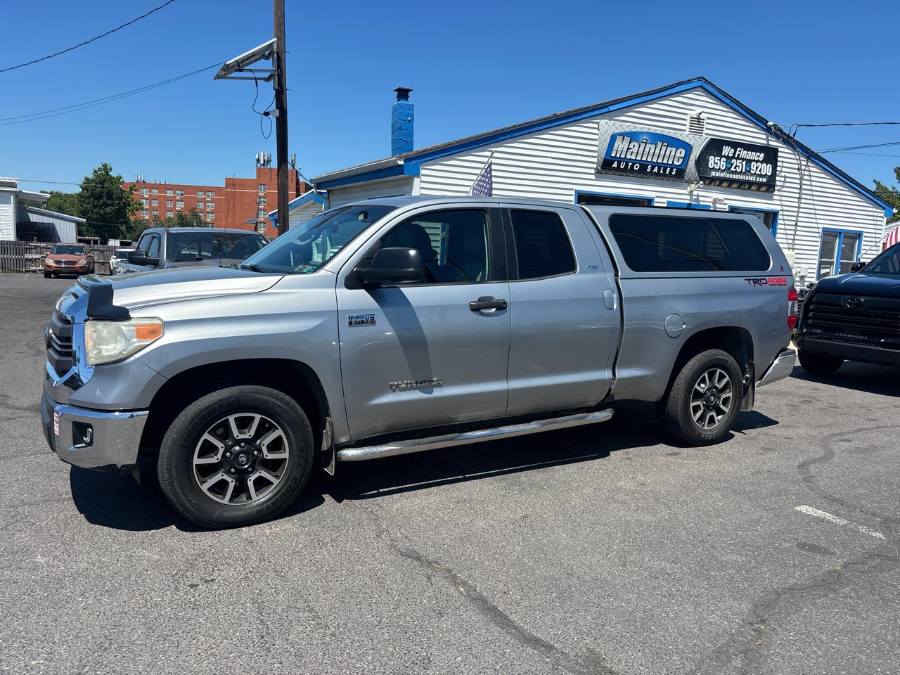 Toyota Tundra 4WD Truck Double Cab 5.7L V8 6-Spd AT SR5 (Natl) 2014