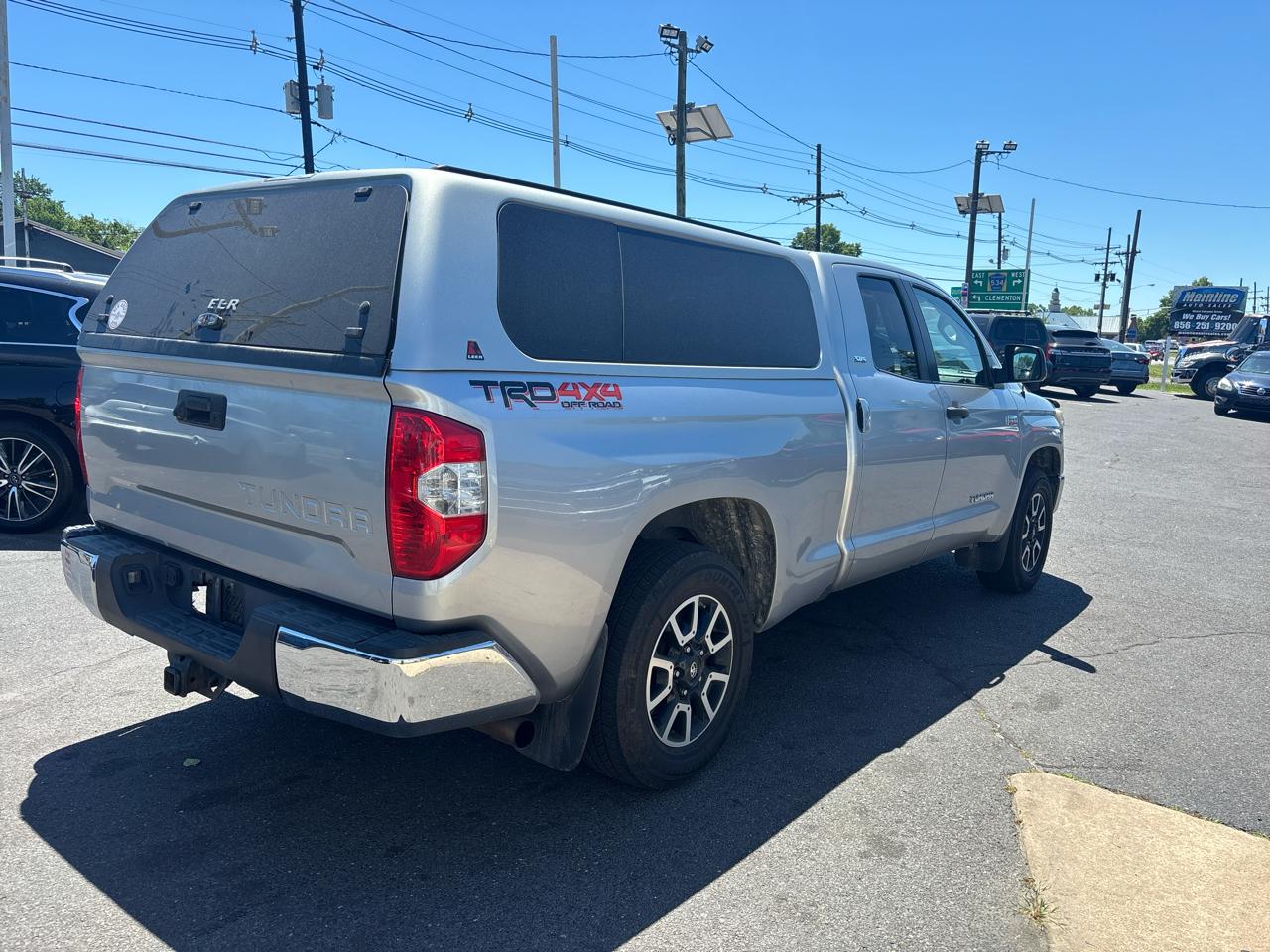 Toyota Tundra 4WD Truck Double Cab 5.7L V8 6-Spd AT SR5 (Natl) 2014