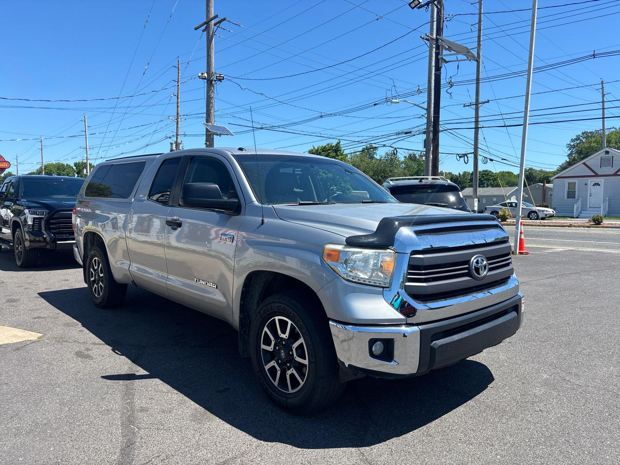 Toyota Tundra 4WD Truck Double Cab 5.7L V8 6-Spd AT SR5 (Natl) 2014