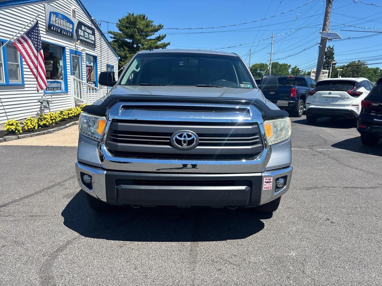 Toyota Tundra 4WD Truck Double Cab 5.7L V8 6-Spd AT SR5 (Natl) 2014