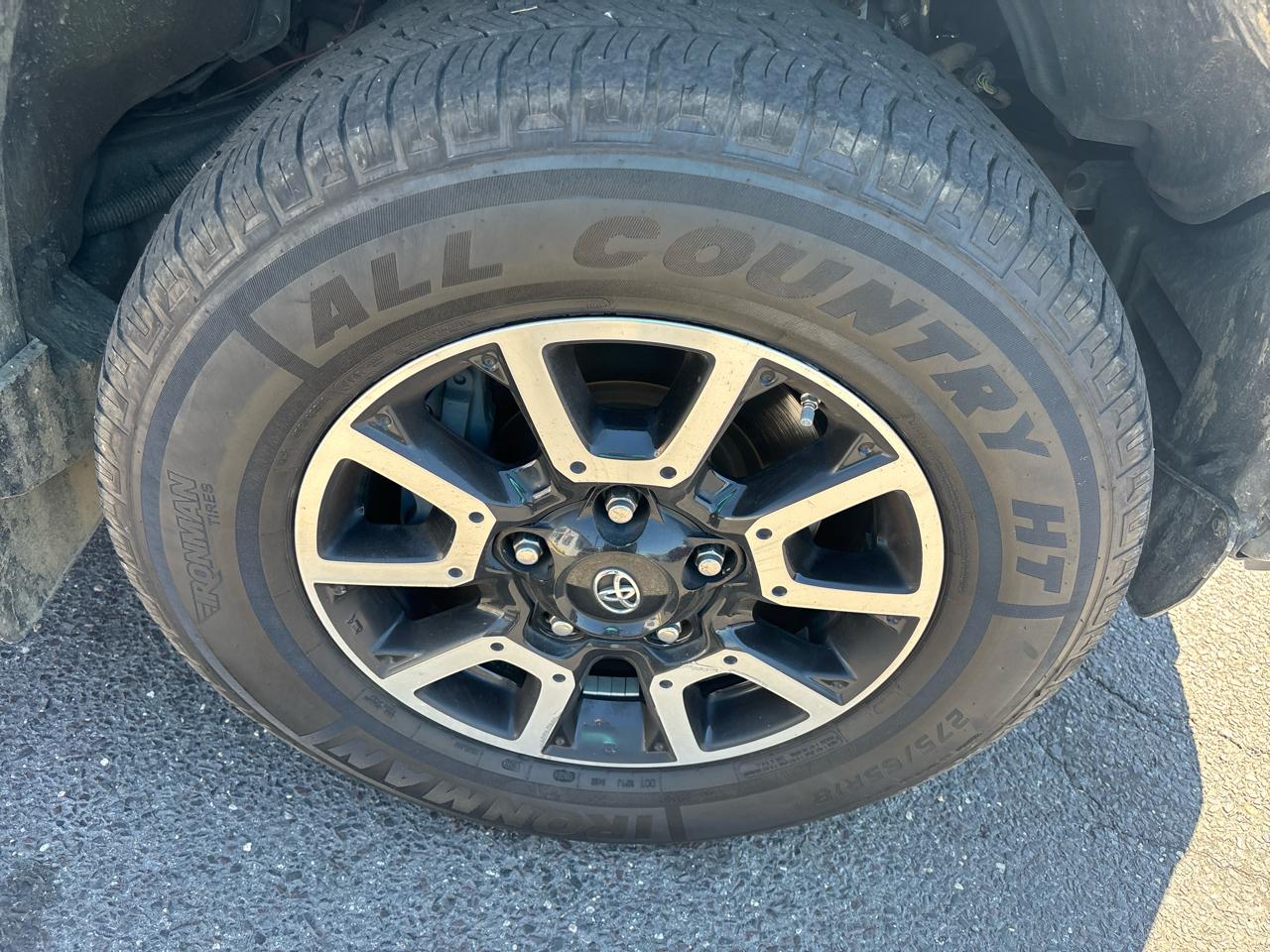 Toyota Tundra 4WD Truck Double Cab 5.7L V8 6-Spd AT SR5 (Natl) 2014