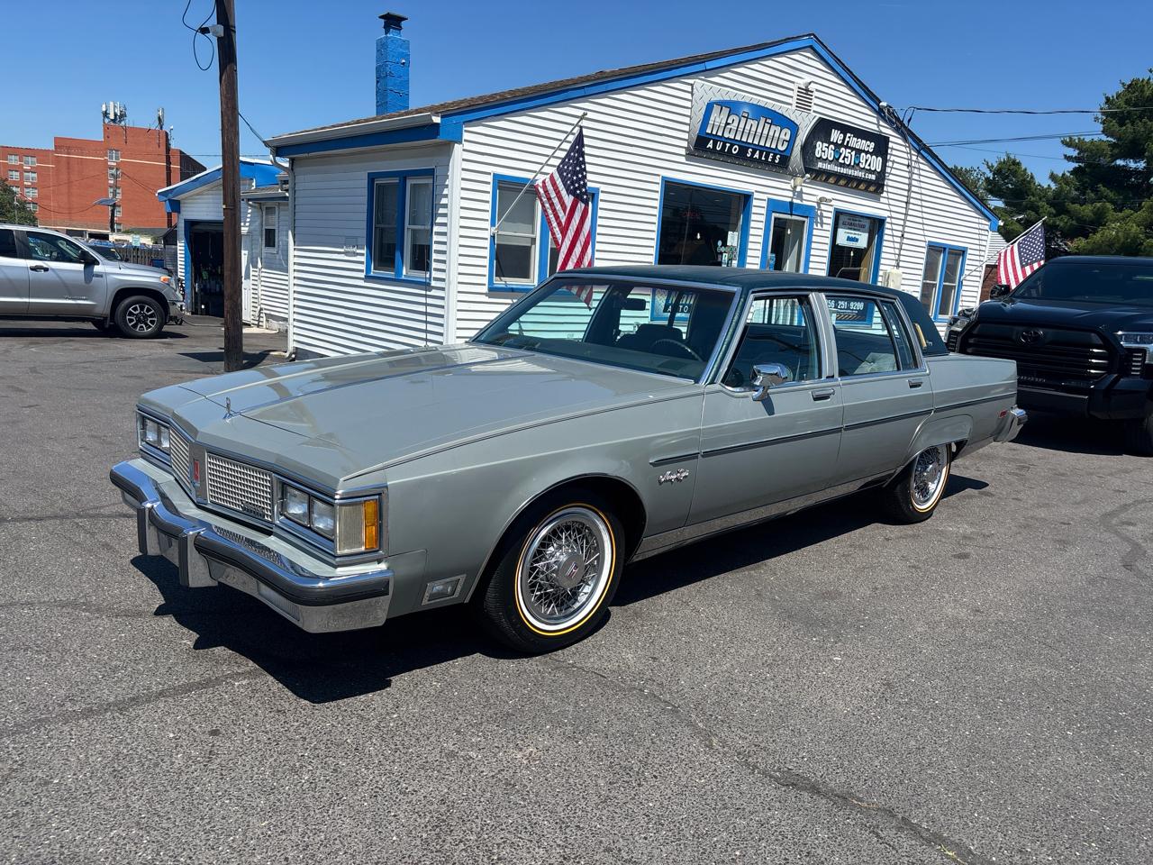 Oldsmobile 98 4dr Sedan Regency 1983