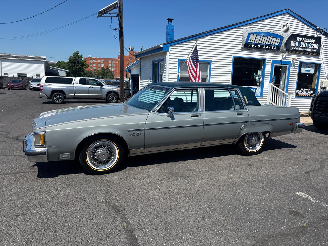 Oldsmobile 98 4dr Sedan Regency 1983