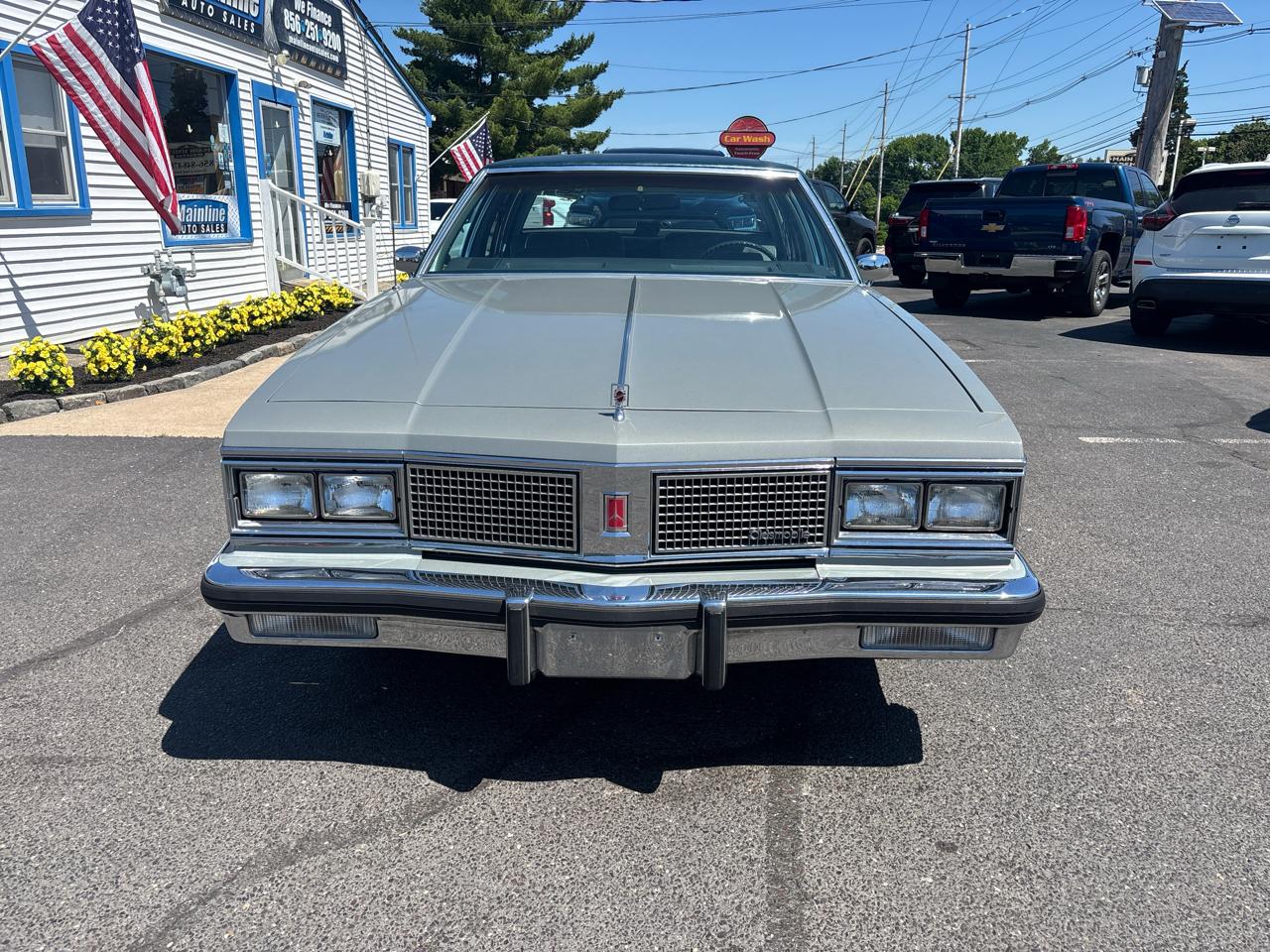 Oldsmobile 98 4dr Sedan Regency 1983