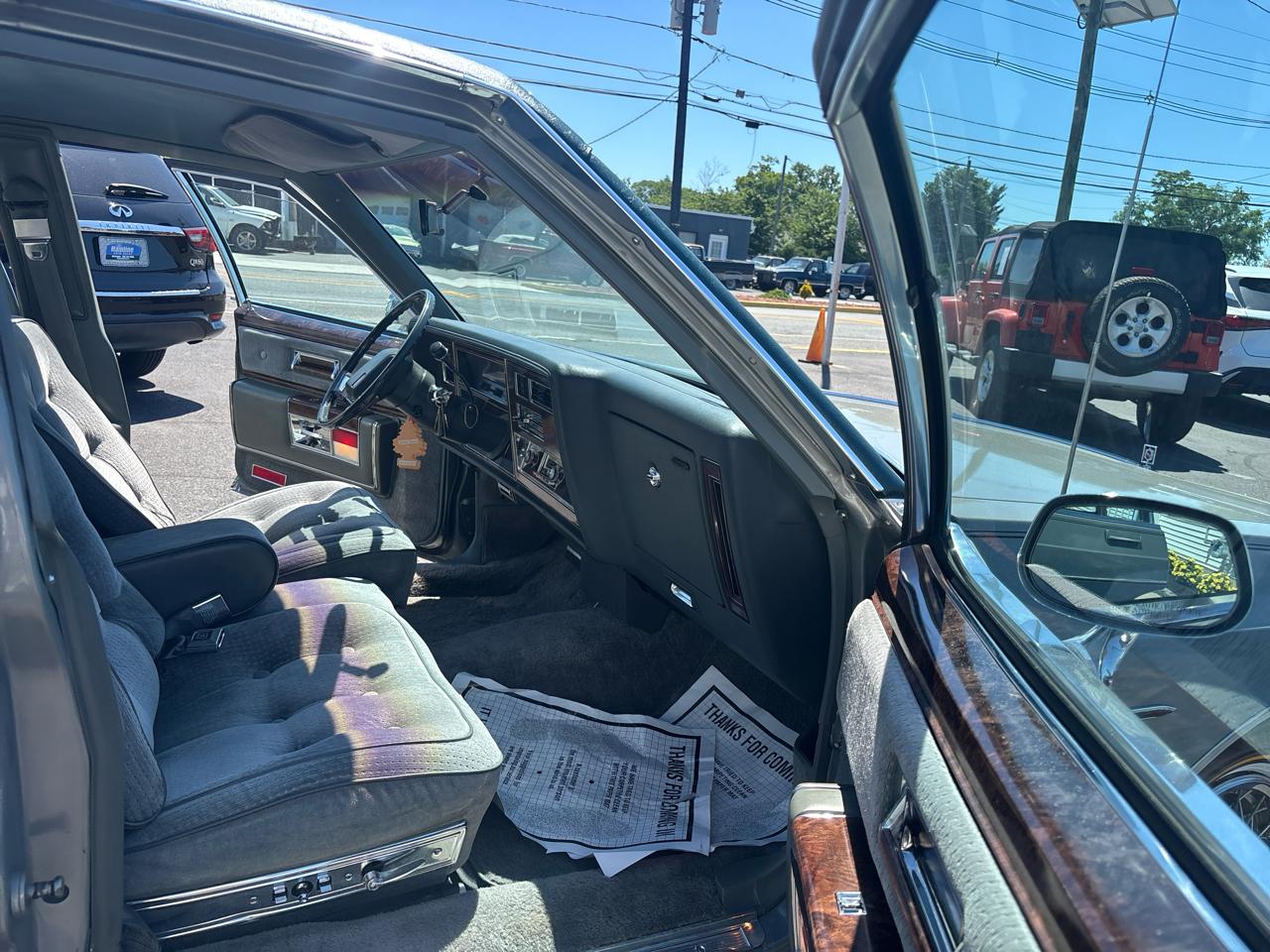 Oldsmobile 98 4dr Sedan Regency 1983