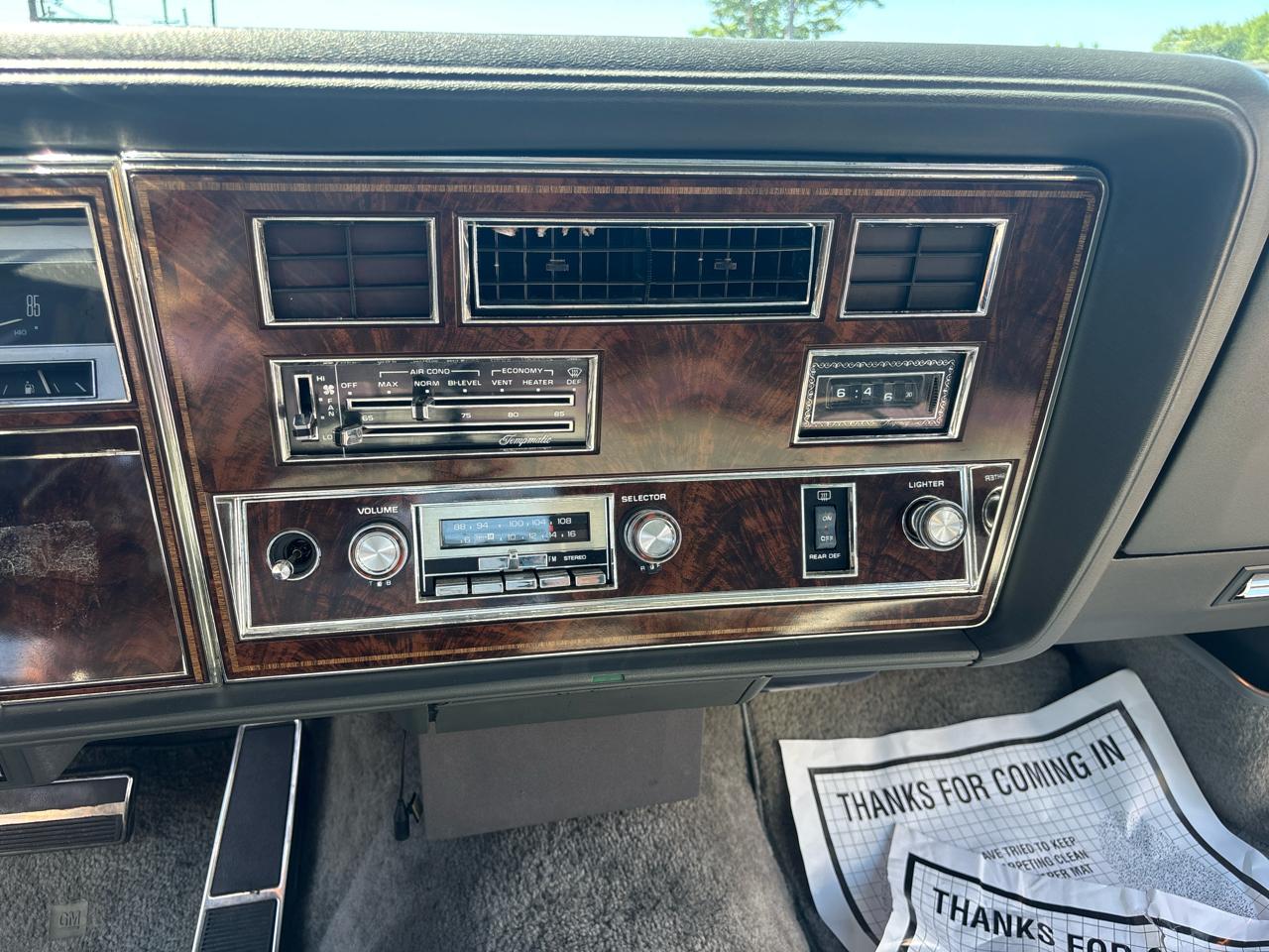 Oldsmobile 98 4dr Sedan Regency 1983