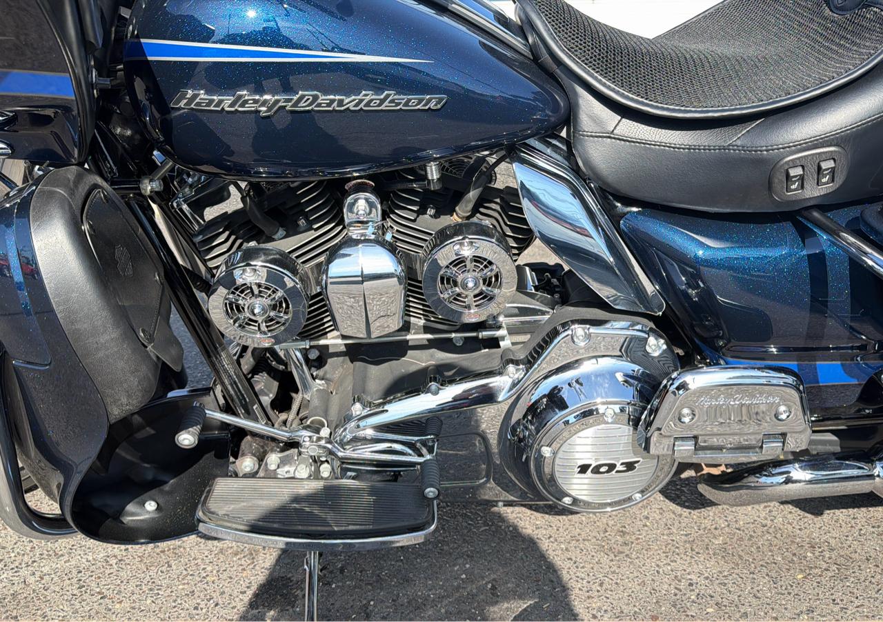 Harley-Davidson Road Glide  2013