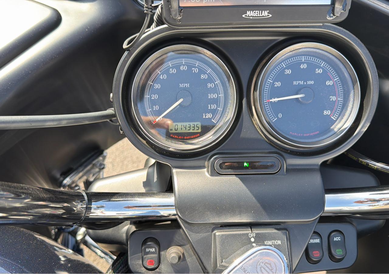 Harley-Davidson Road Glide  2013