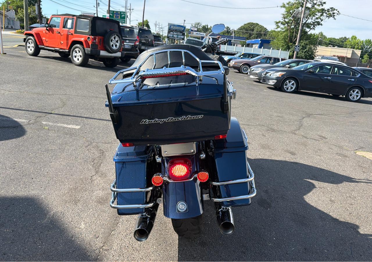 Harley-Davidson Road Glide  2013