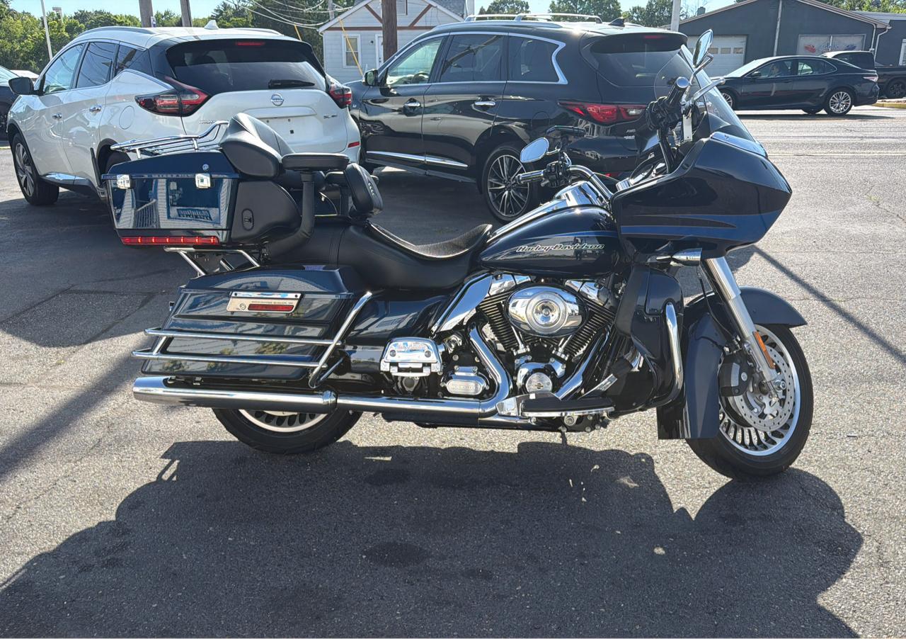 Harley-Davidson Road Glide  2013