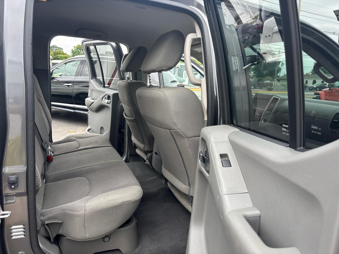 Nissan Frontier Crew Cab 4x4 SV Auto 2021