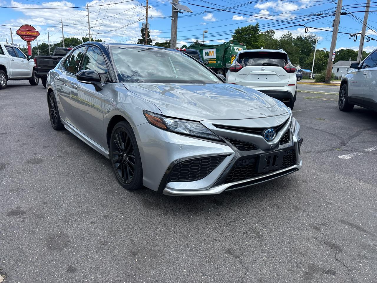 Toyota Camry Hybrid XSE CVT (Natl) 2023