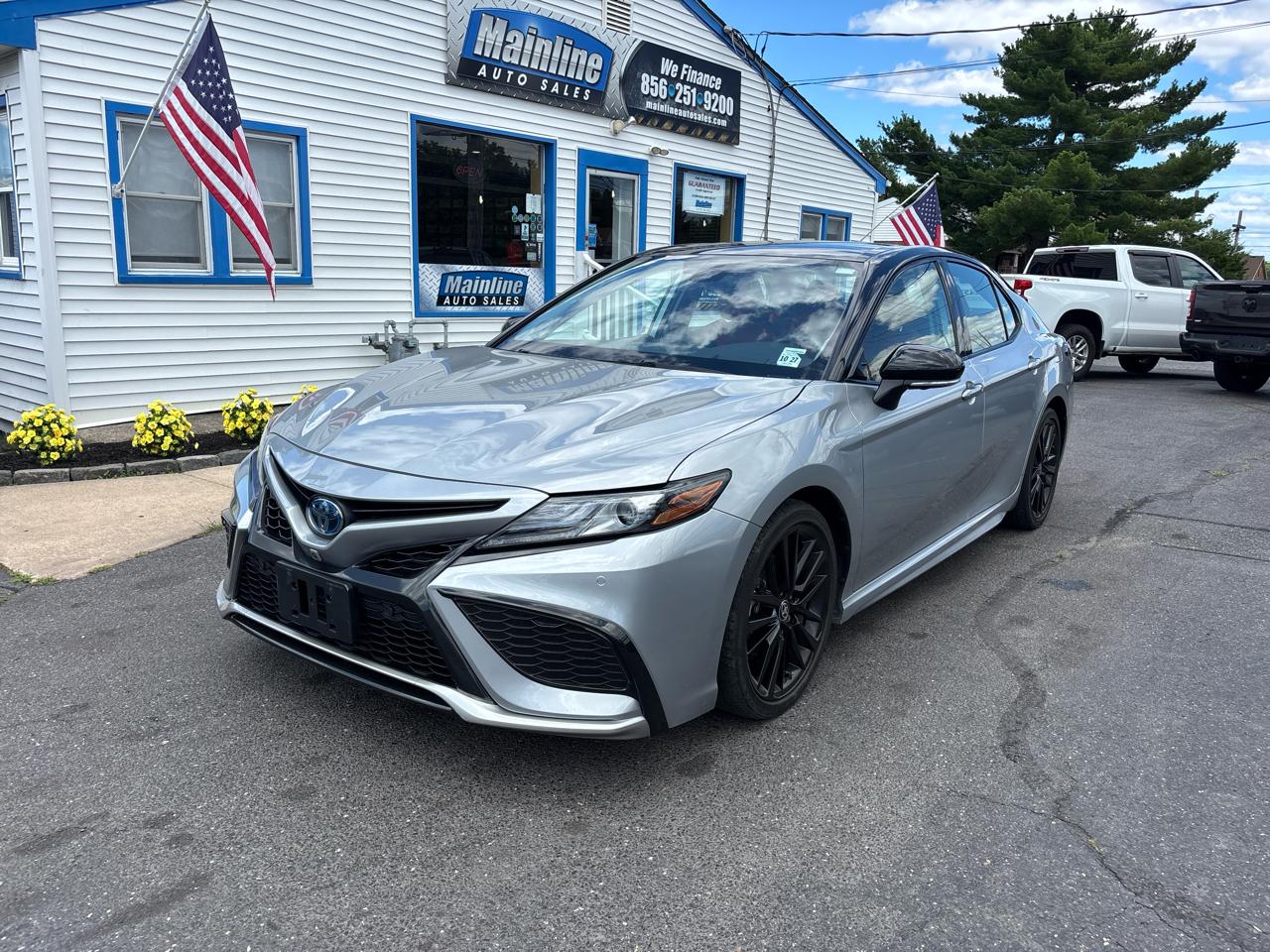 Toyota Camry Hybrid XSE CVT (Natl) 2023