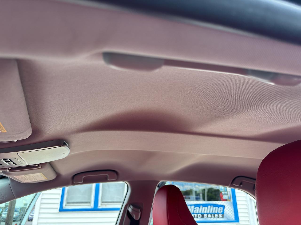 Toyota Camry Hybrid XSE CVT (Natl) 2023