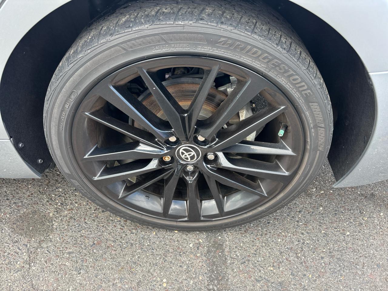 Toyota Camry Hybrid XSE CVT (Natl) 2023