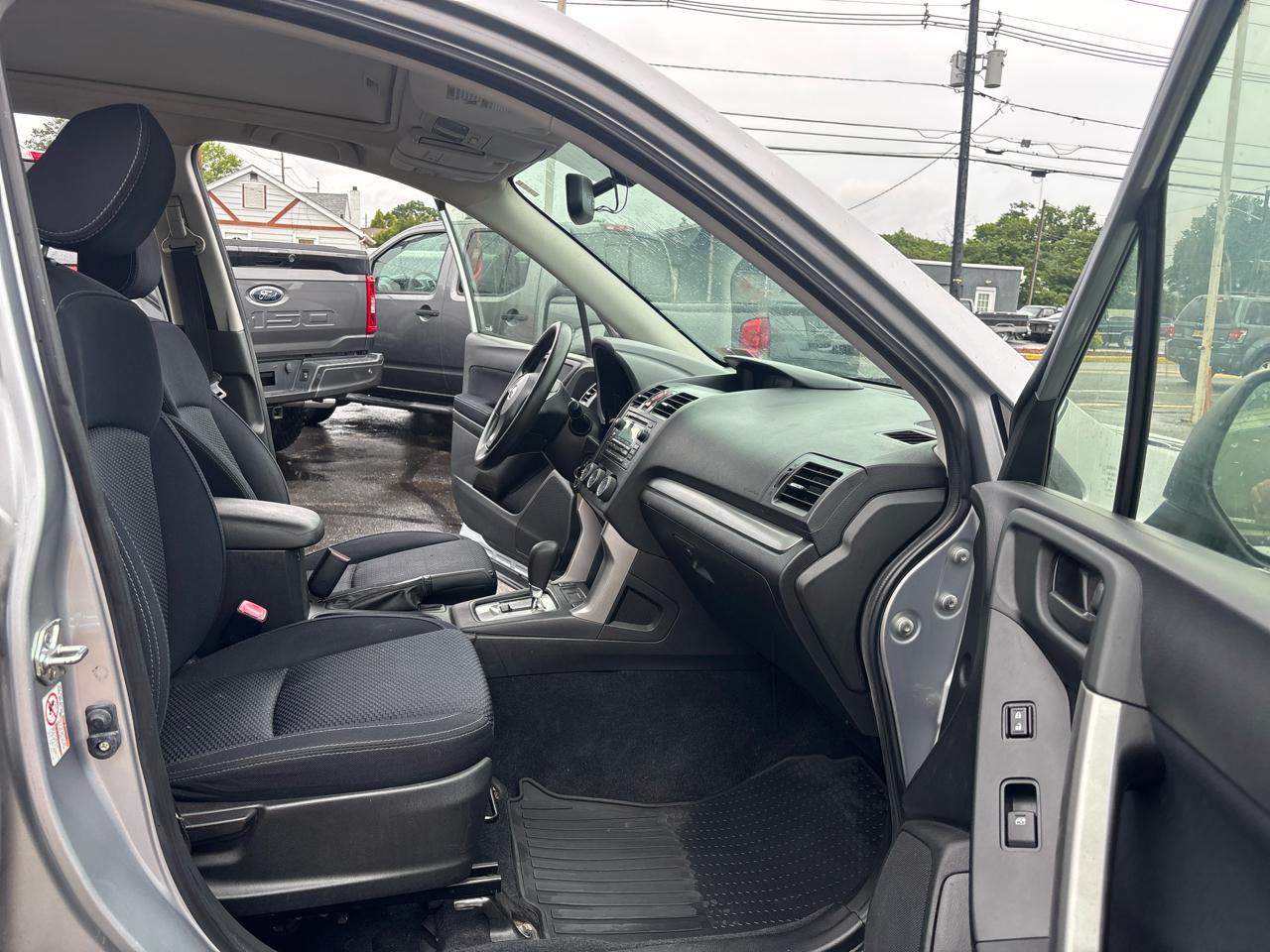Subaru Forester 4dr CVT 2.5i Premium PZEV 2015