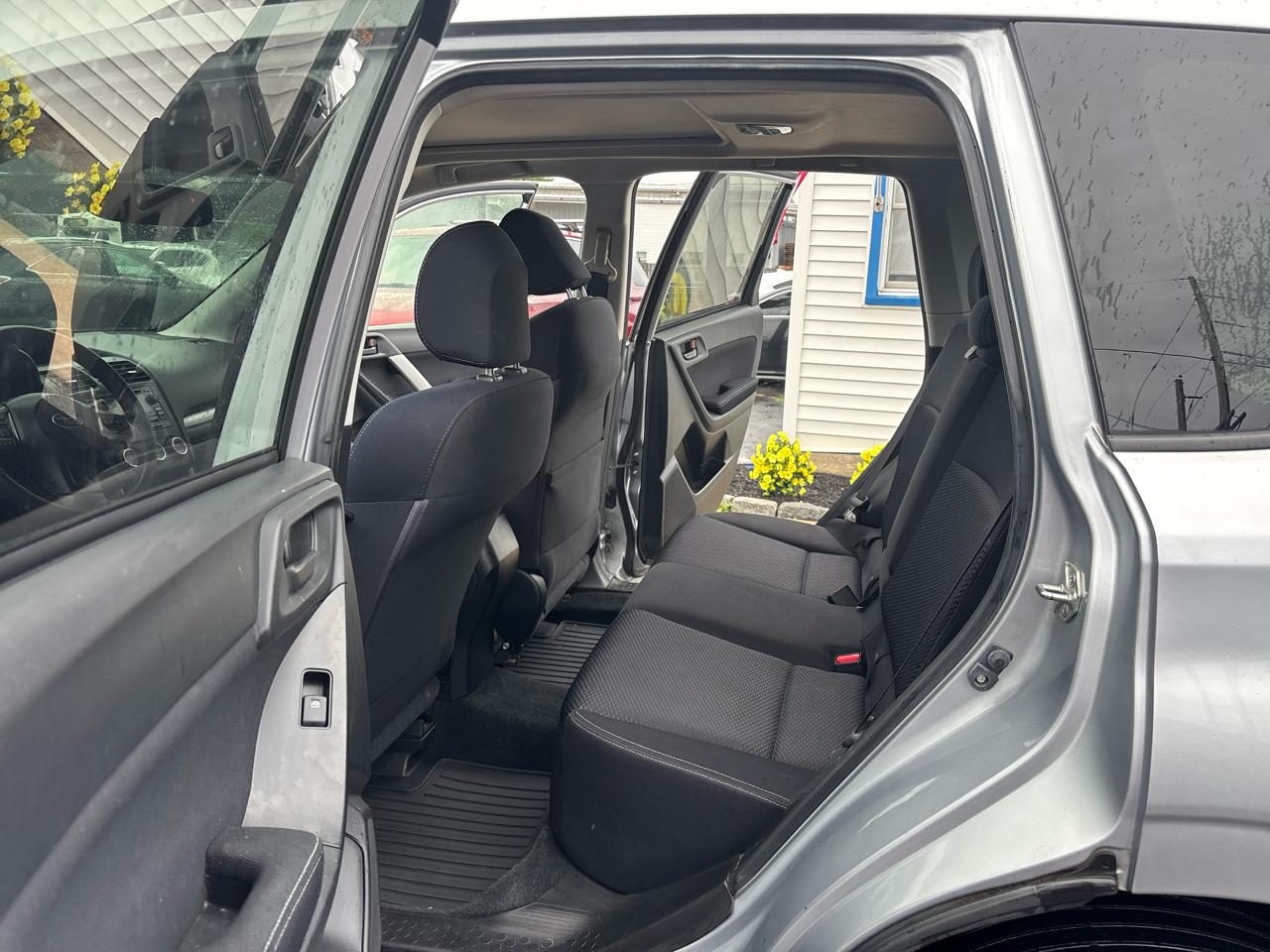 Subaru Forester 4dr CVT 2.5i Premium PZEV 2015