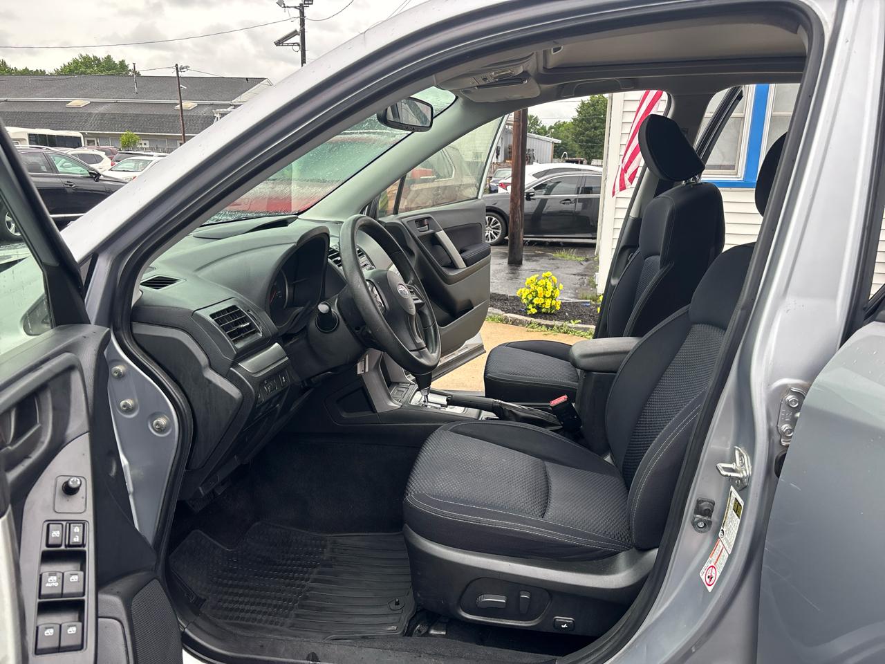 Subaru Forester 4dr CVT 2.5i Premium PZEV 2015