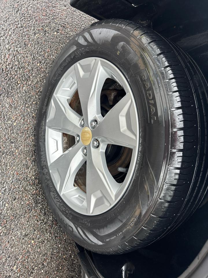Subaru Forester 4dr CVT 2.5i Premium PZEV 2015