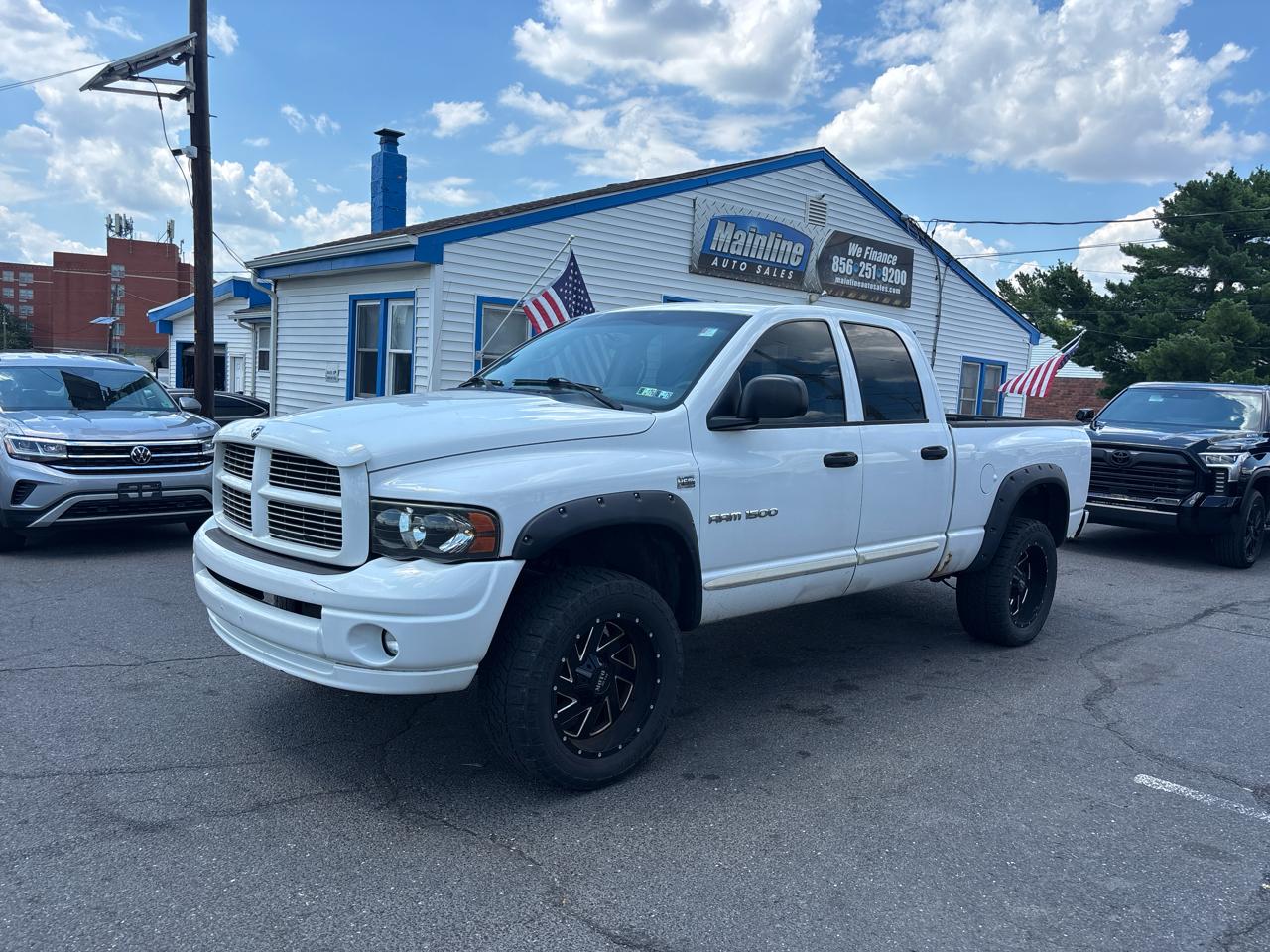 Dodge Ram 1500 4dr Quad Cab 140.5" WB 4WD SLT 2005