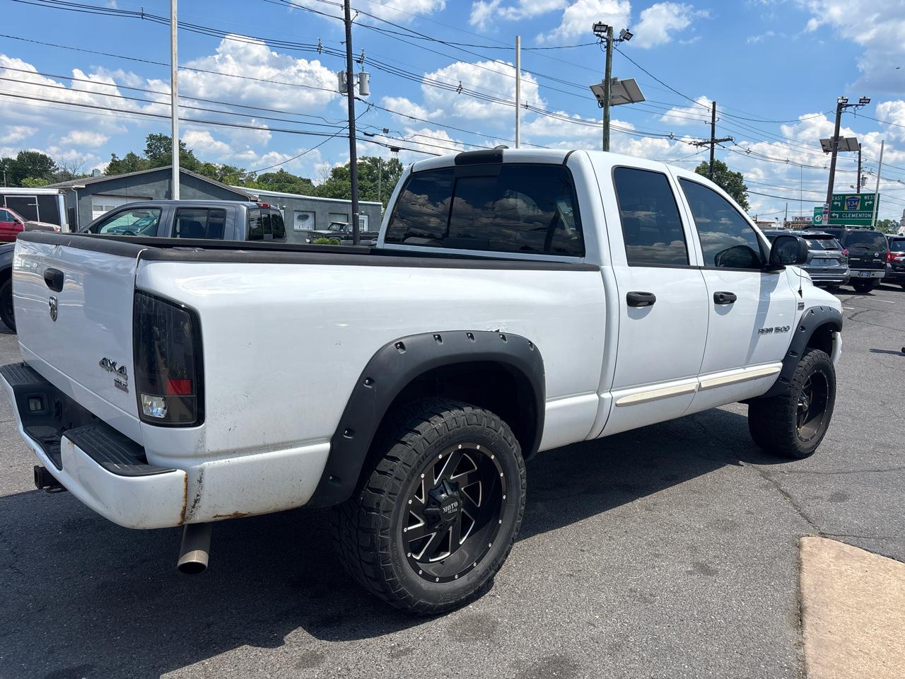 Dodge Ram 1500 4dr Quad Cab 140.5" WB 4WD SLT 2005