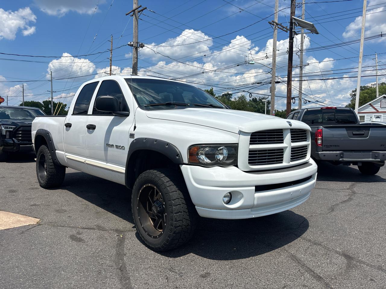 Dodge Ram 1500 4dr Quad Cab 140.5" WB 4WD SLT 2005