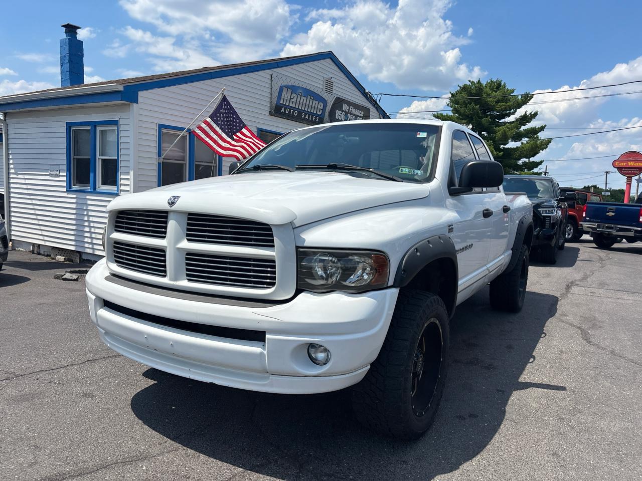 Dodge Ram 1500 4dr Quad Cab 140.5" WB 4WD SLT 2005