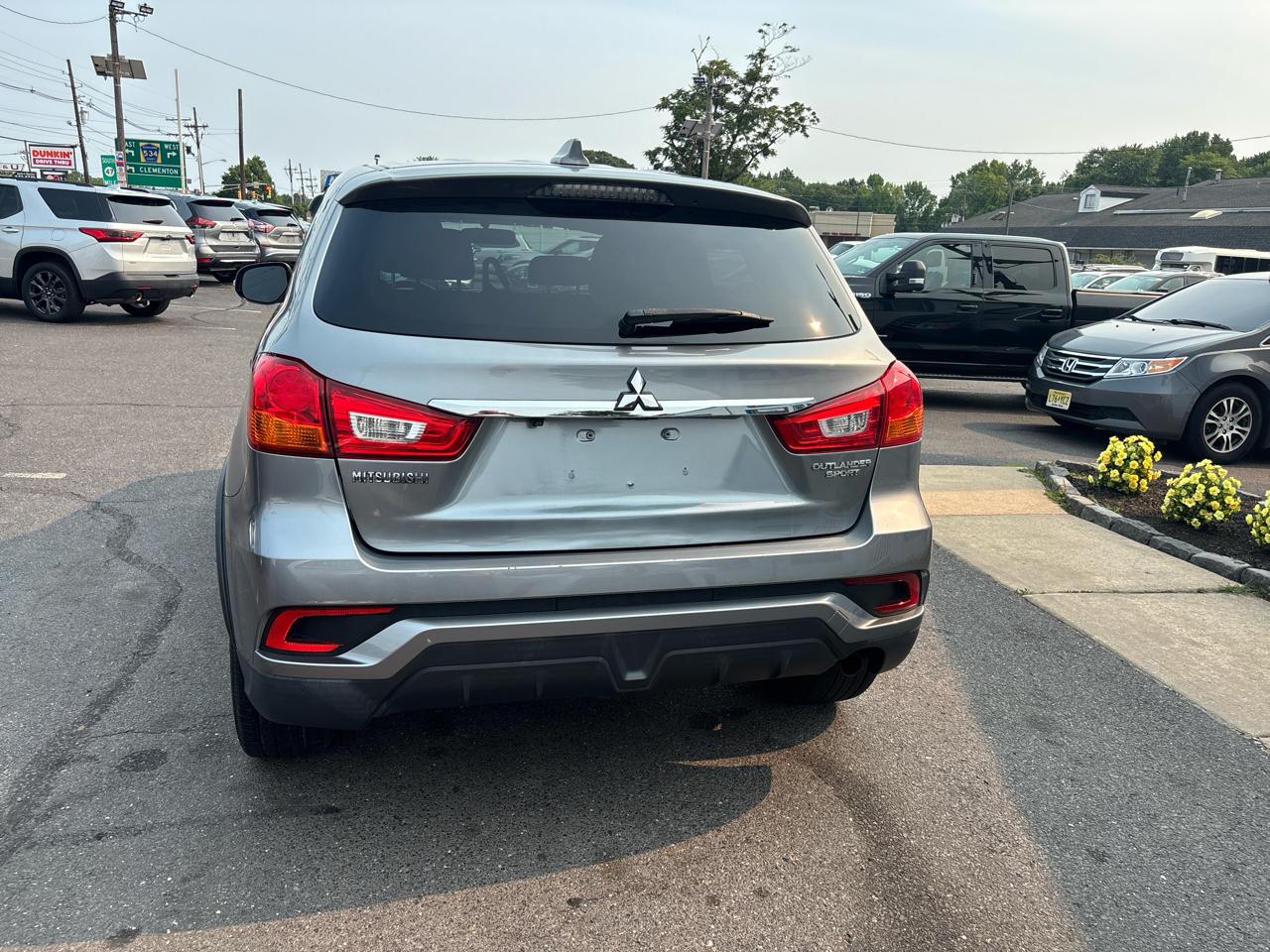 Mitsubishi Outlander Sport ES 2.0 CVT 2018