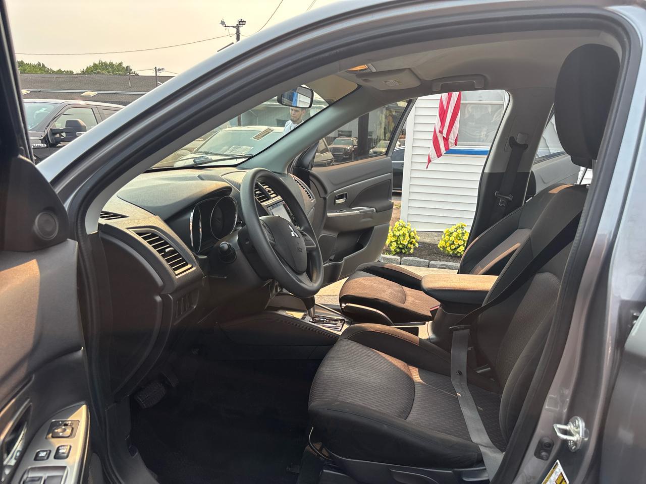 Mitsubishi Outlander Sport ES 2.0 CVT 2018