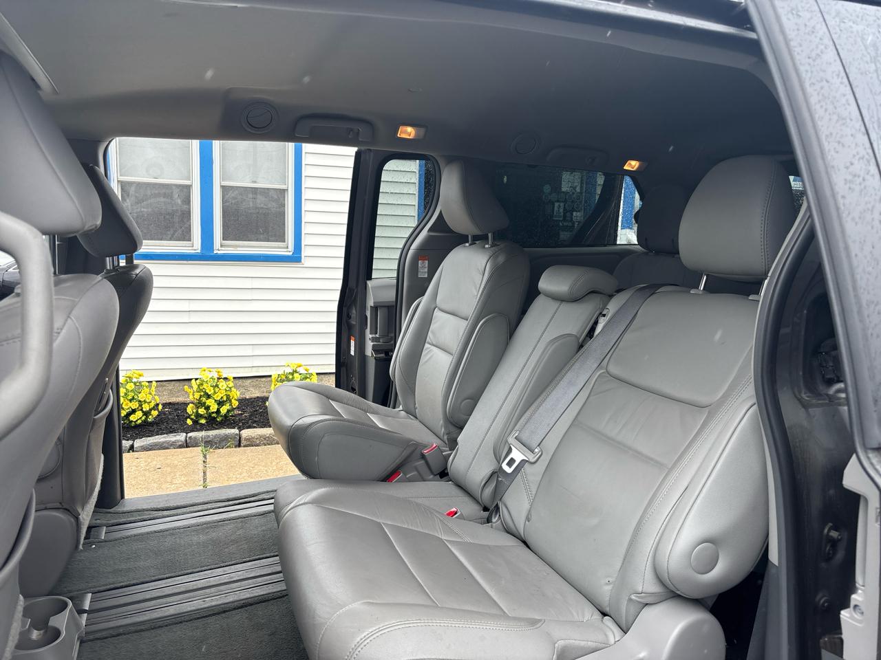 Toyota Sienna XLE Auto Access Seat FWD 7-Passenger (Natl) 2017